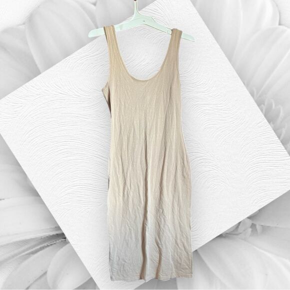 💝 Pre Owned Fashion Nova Bodycon Midi Dress - color Taupe - Small - Picture 3 of 6